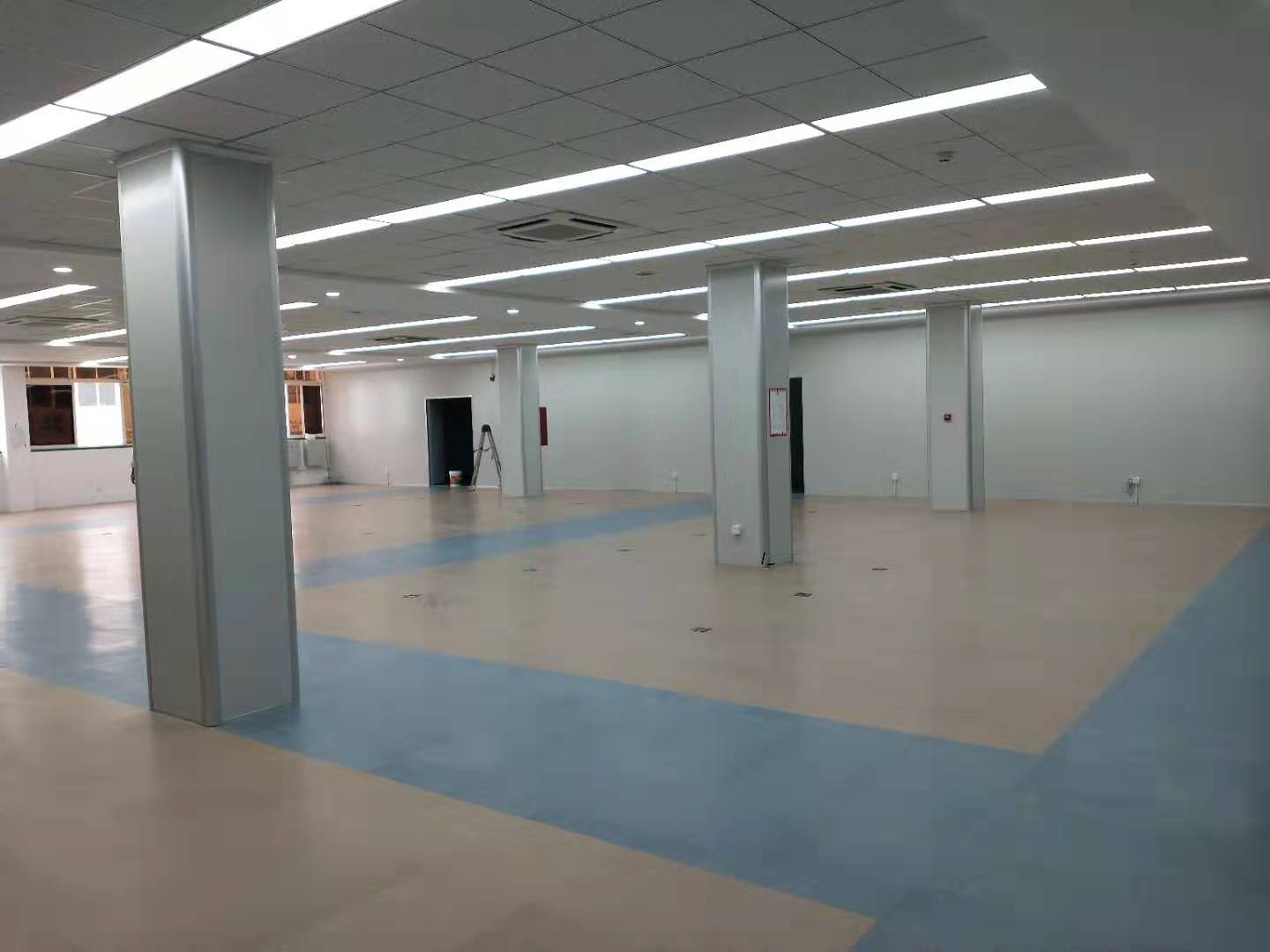 青島PVC防靜電地板  城陽(yáng)PVC防靜電地板革   黃島PVC防靜電地板革