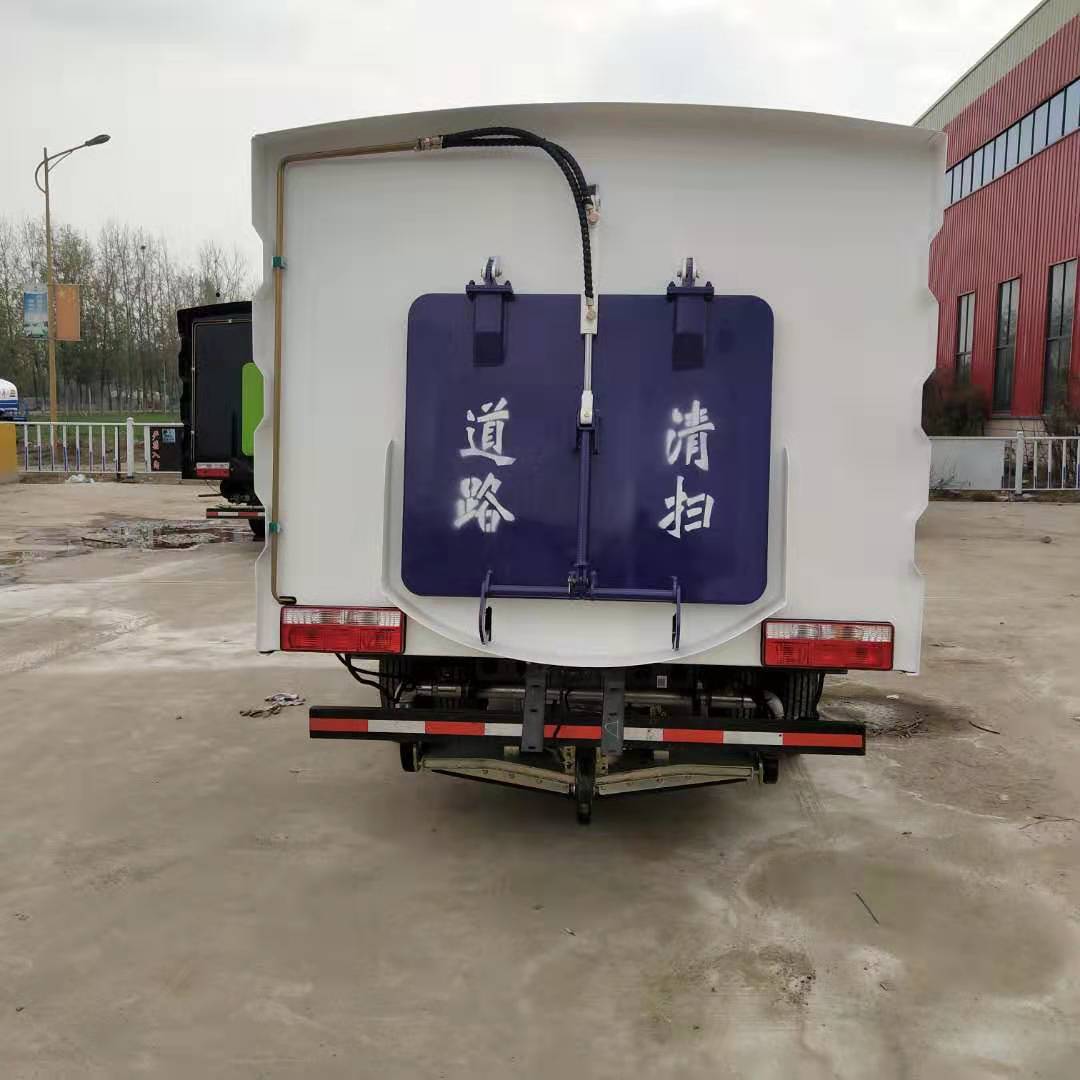廠家直銷綠化環(huán)衛(wèi)車道路清掃車大型道路清掃車
