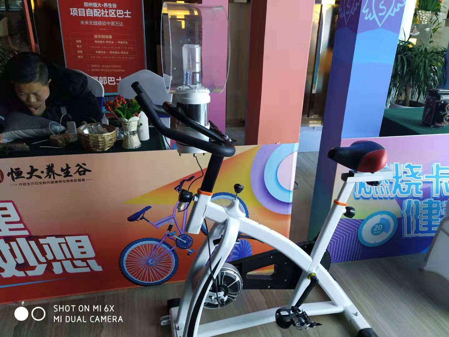 暖場道具發(fā)電單車租賃 活動道具發(fā)電單車出租