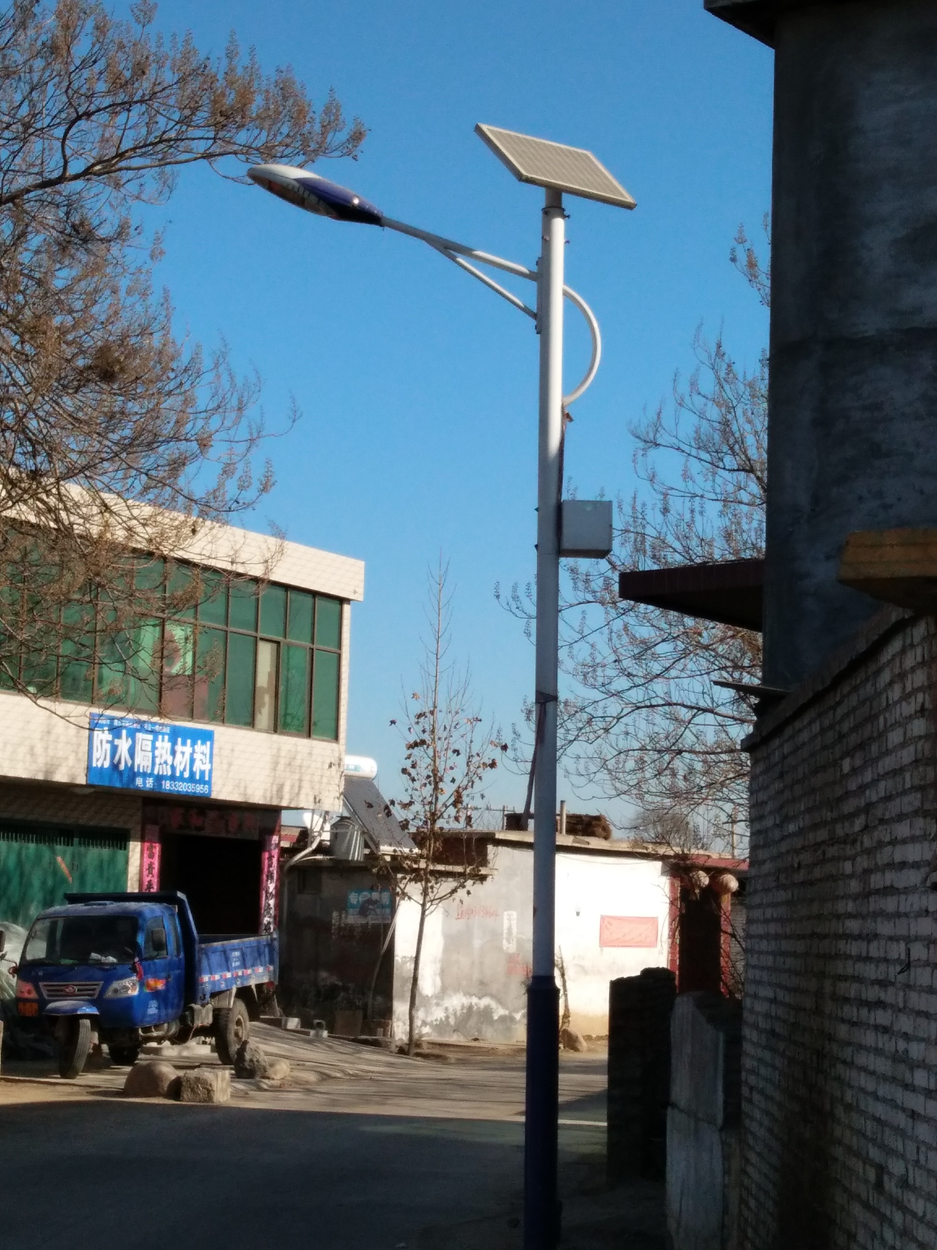 石家莊太陽(yáng)能路燈、道路照明燈、新農(nóng)村建設(shè)路燈