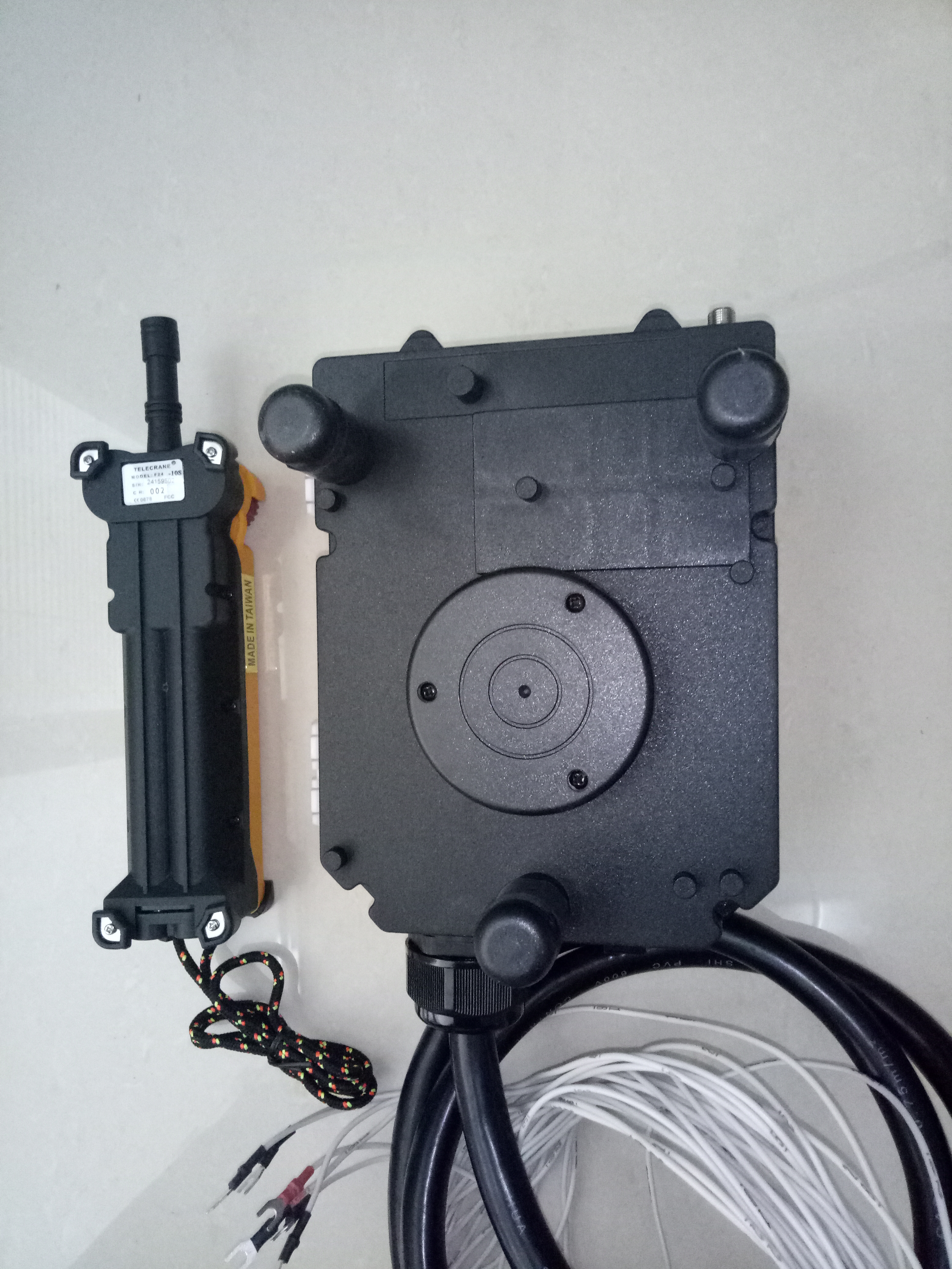 供應(yīng)10點(diǎn)雙速起重機(jī)遙控器 工業(yè)遙控器