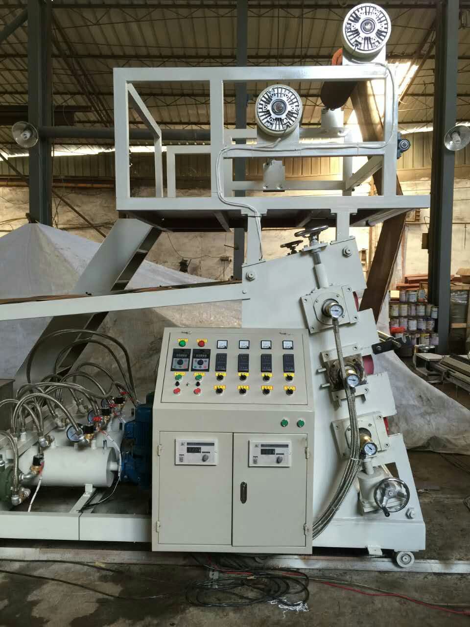 PP塑料蜂巢板機 塑料蜂巢板機