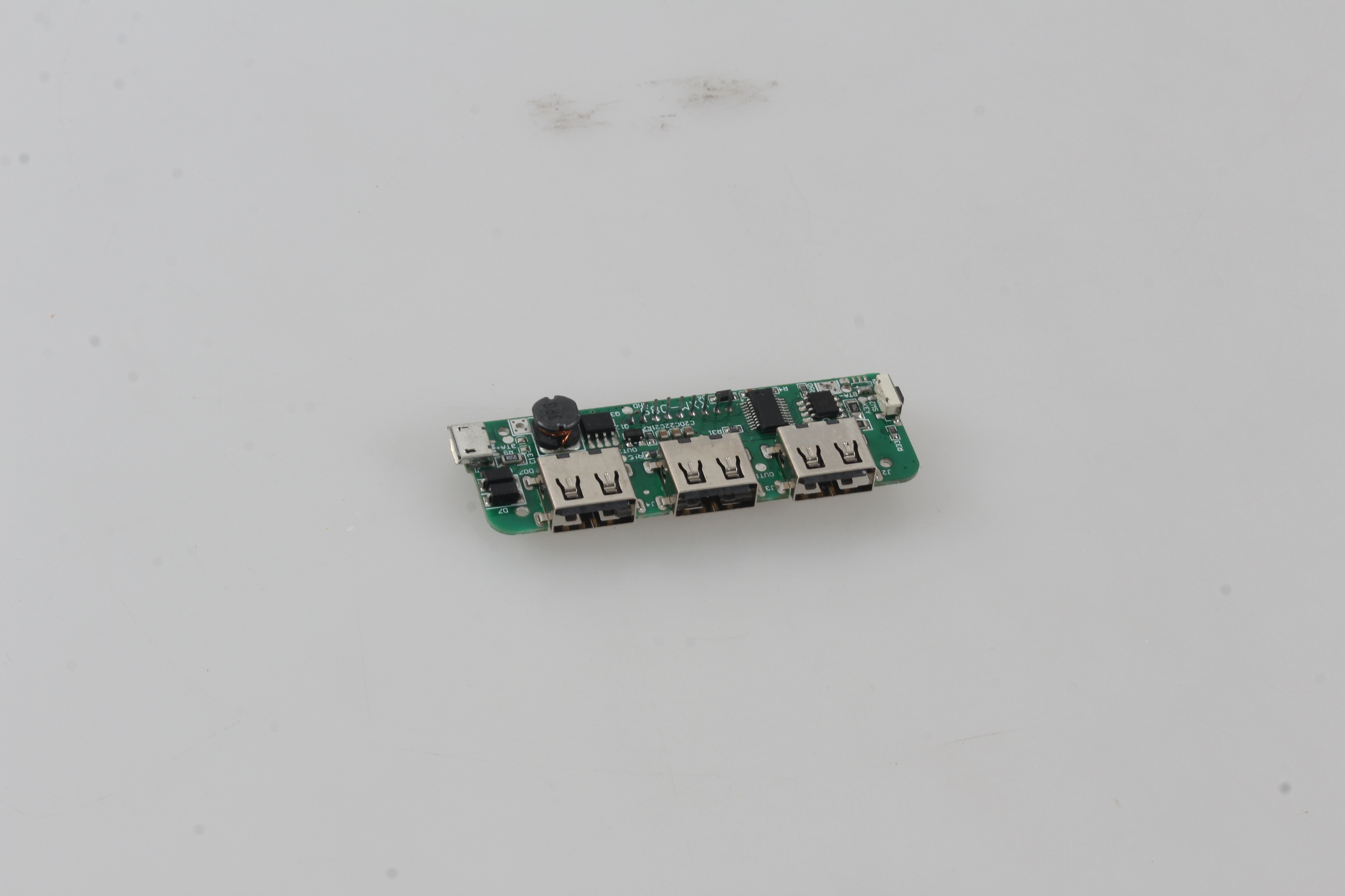 直銷LCD液晶大顯示屏移動電源 顯示屏移動電源價格 移動電源生產(chǎn)廠家
