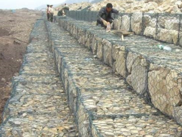 六角石籠網(wǎng)哪家好 六角石籠網(wǎng)廠家直銷 云南六角石籠網(wǎng) 六角石籠網(wǎng)供應(yīng)