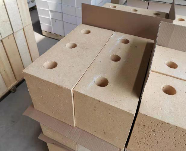 鋯莫來(lái)石磚-燒結(jié)鋯莫來(lái)石磚-電熔鋯莫來(lái)石磚現(xiàn)貨