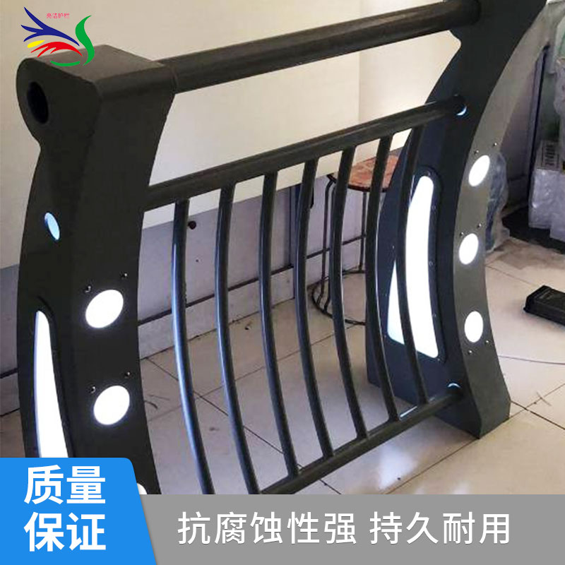 河南304燈光景觀護欄廠家、供應(yīng)商、報價 【聊城市亮潔不銹鋼制品有限公司】