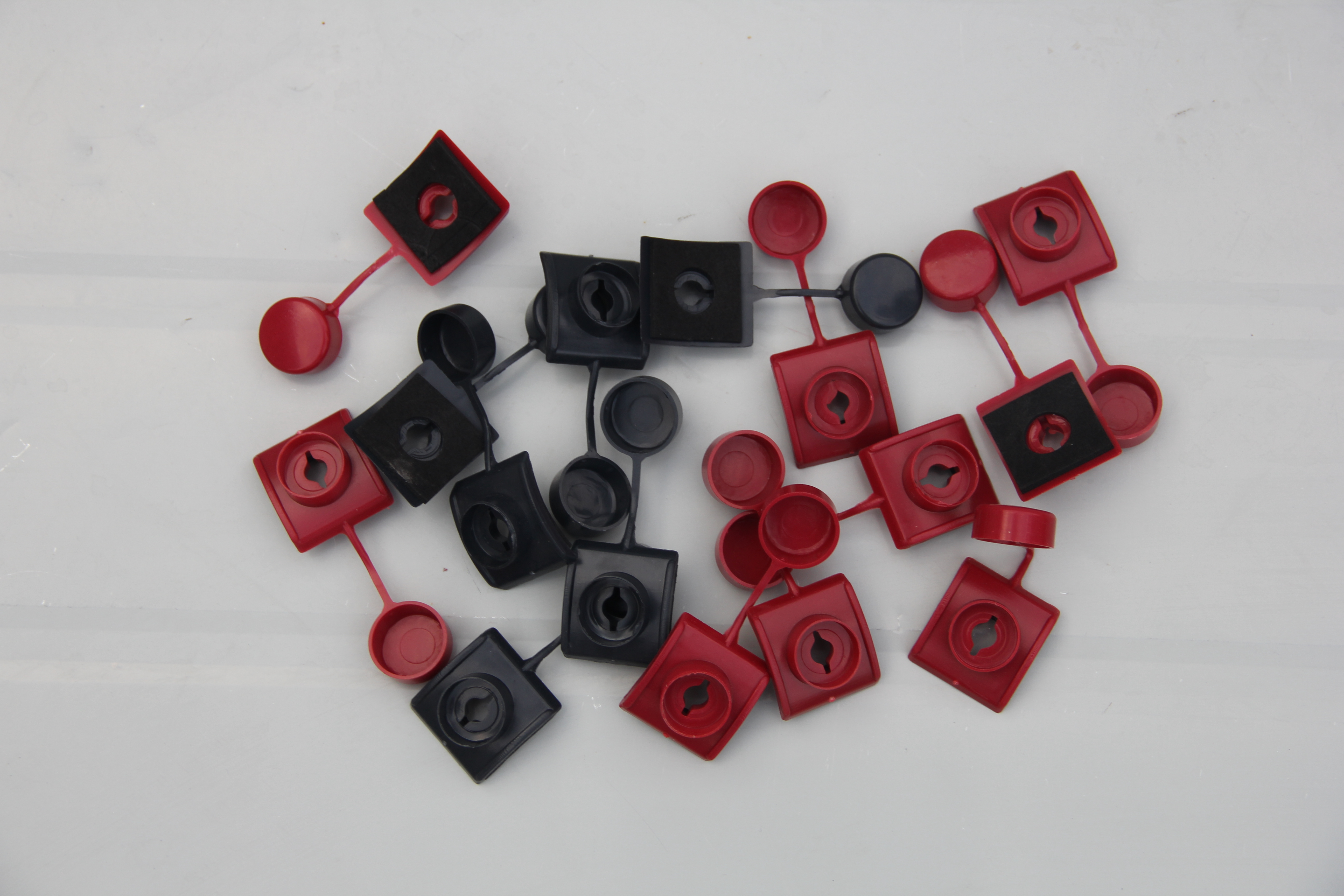 鉆尾黑色螺絲釘合成樹脂瓦廠家加厚防水冒馬鞍10套釘加帽子熱銷