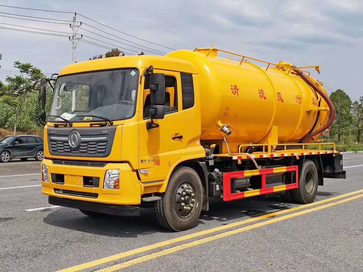 15方 東風(fēng)天錦多功能清洗吸污車(chē)    城市下水道疏通化糞池清理    污泥轉(zhuǎn)運(yùn)   清洗吸污兩用車(chē)廠家直銷(xiāo)