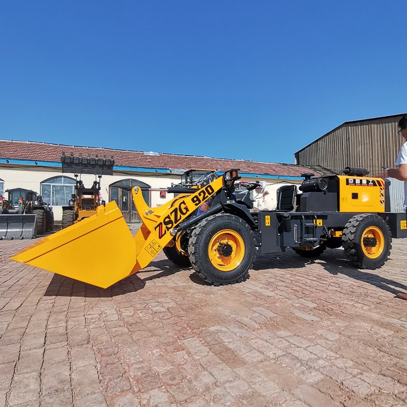 小型裝載機(jī)全新鏟車四驅(qū)小型裝載機(jī)