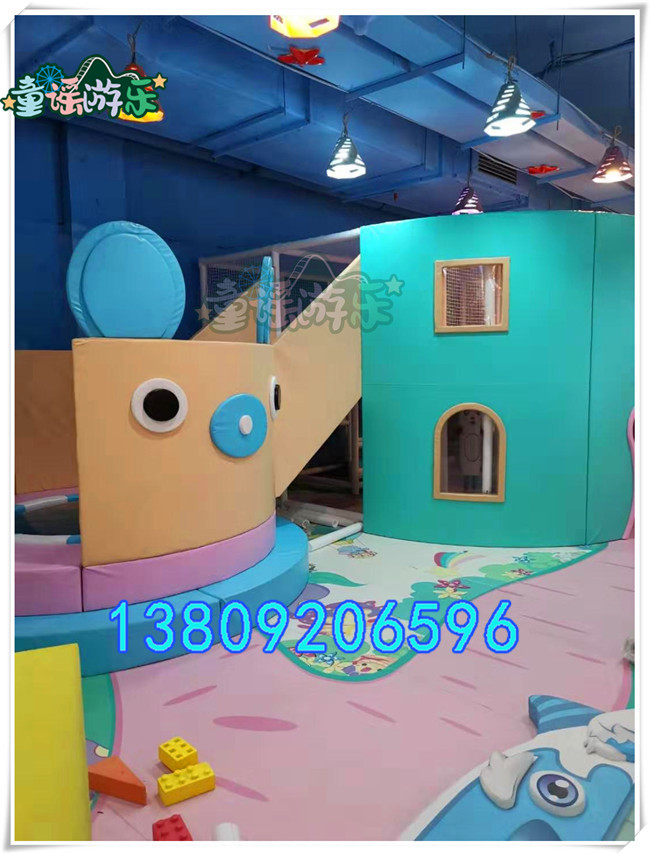 游樂設(shè)備淘氣堡室內(nèi)兒童樂園如今還賺錢嗎場地好不好找