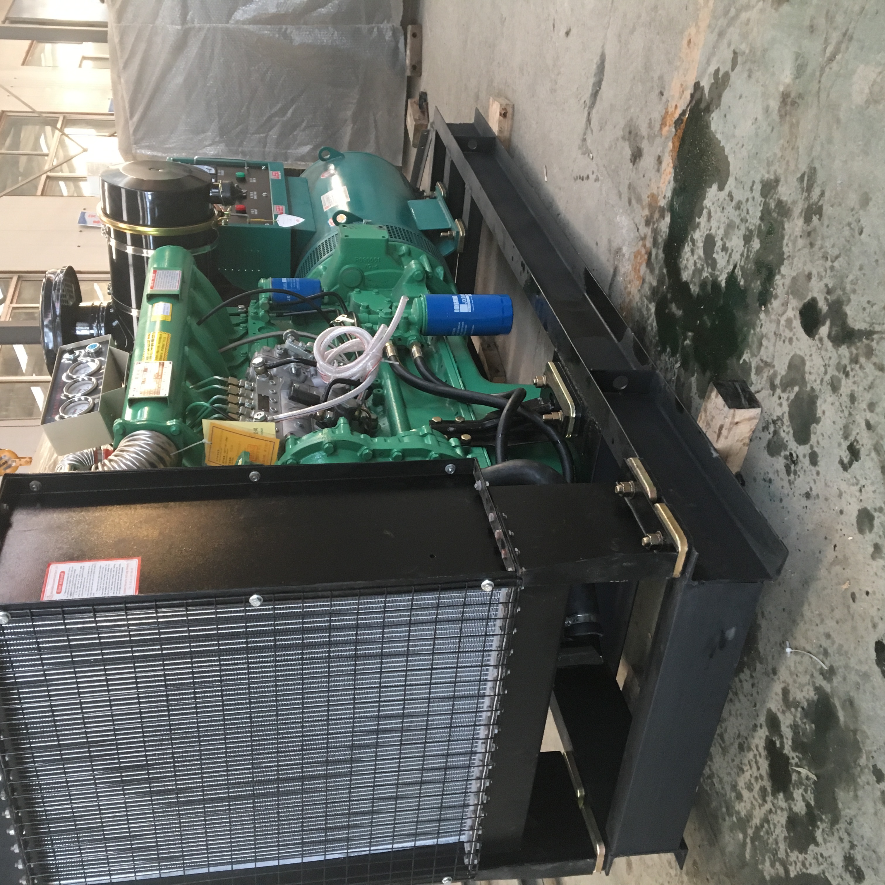 100千瓦柴油發(fā)電機(jī)組價(jià)格全自動(dòng)養(yǎng)殖備用發(fā)電機(jī)組應(yīng)急備用電源