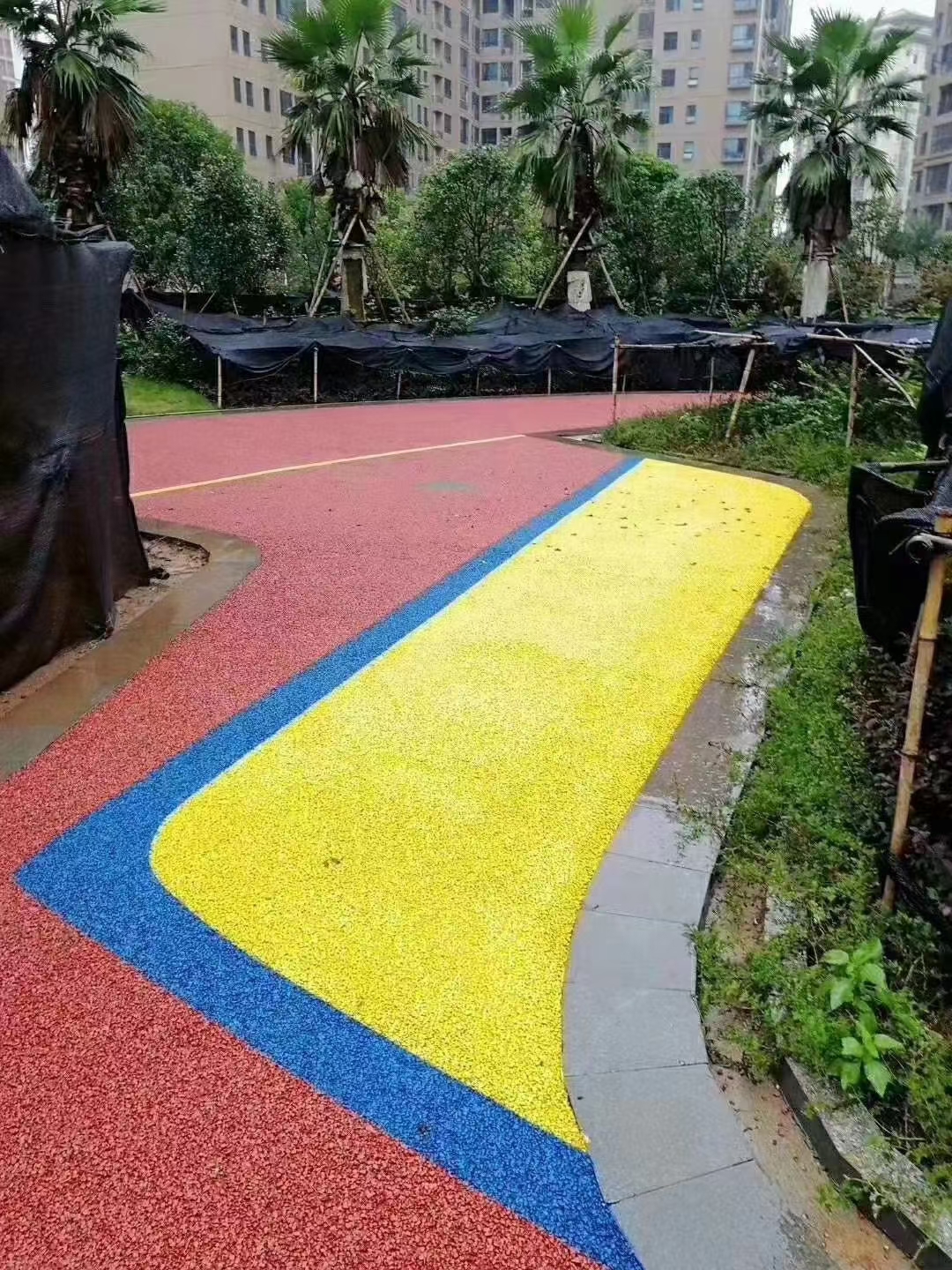 彩色透水地坪骨料米石-玄武巖3-5毫米透水混凝土露骨料