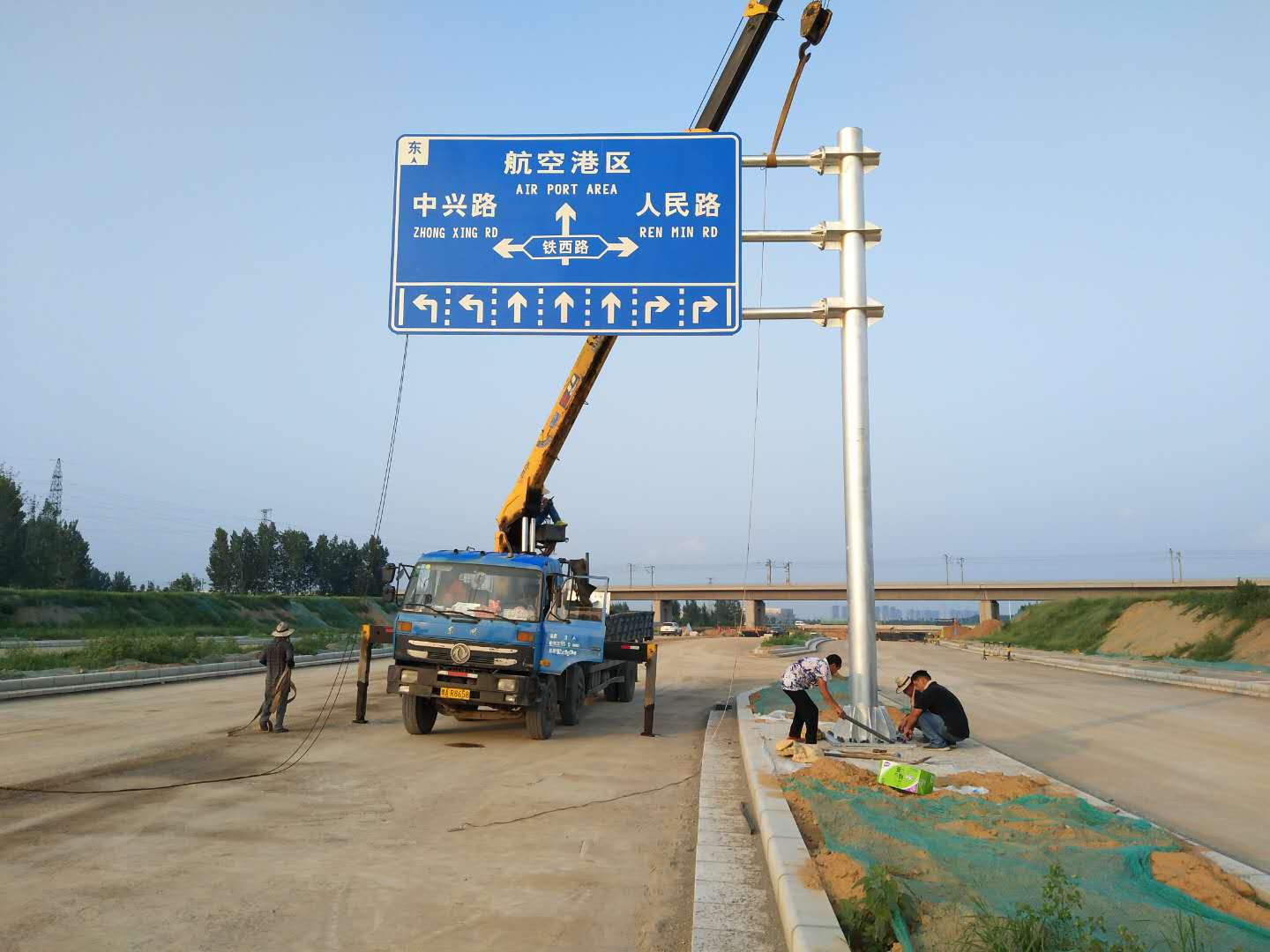 鄭州專門制作道路標牌|鄭州專門制作道路標牌供應(yīng)|鄭州專門制作道路標牌供應(yīng)商