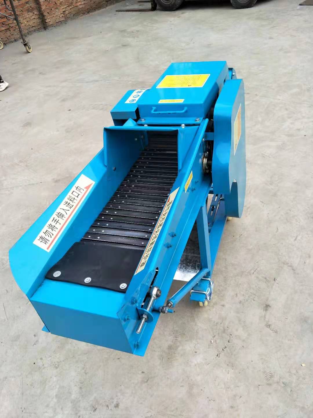 鍘草碎草機(jī) 鍘草揉絲機(jī)廠家鍘草粉碎機(jī)廠家報(bào)價(jià)品質(zhì)保證