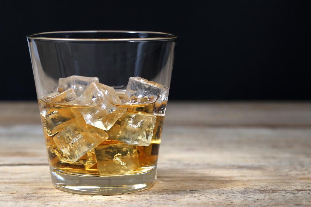 湖州制冰廠冰塊配送同城配送食用冰降溫冰干冰降溫冰同城配送