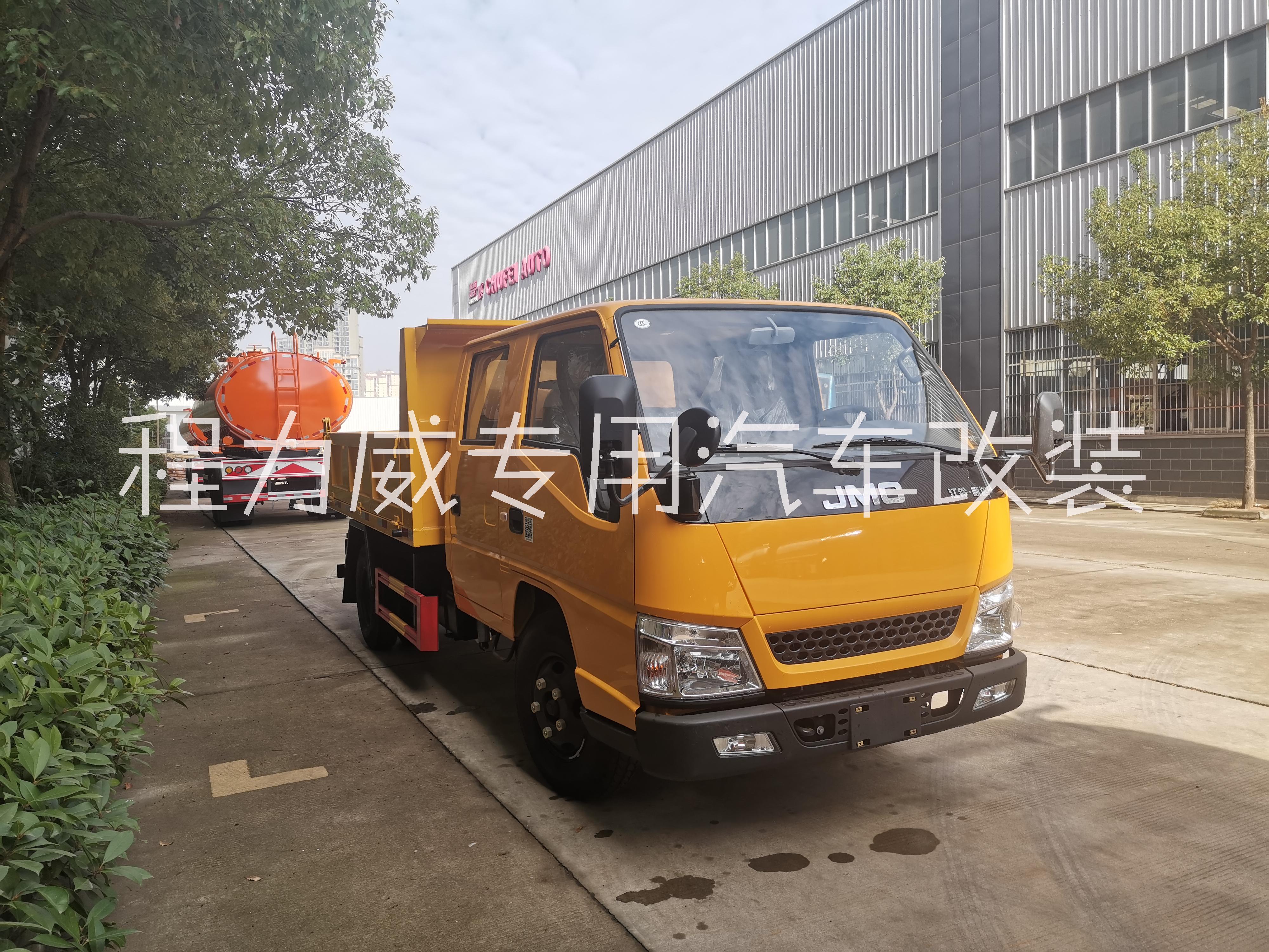 2021年新國六江鈴雙排座自卸車