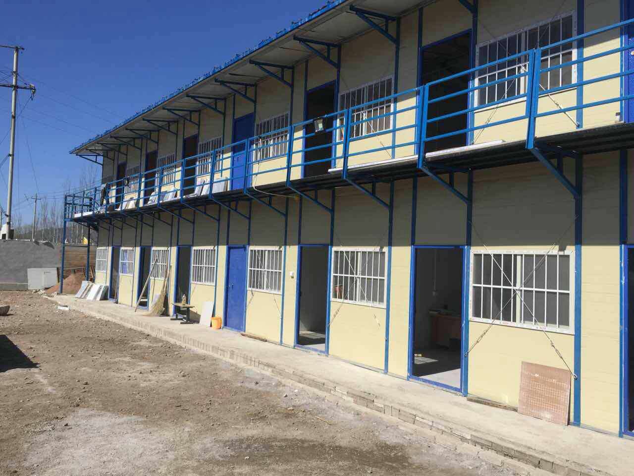 安平縣搭建住人防火活動(dòng)房工地現(xiàn)場(chǎng)搭建反復(fù)拆裝