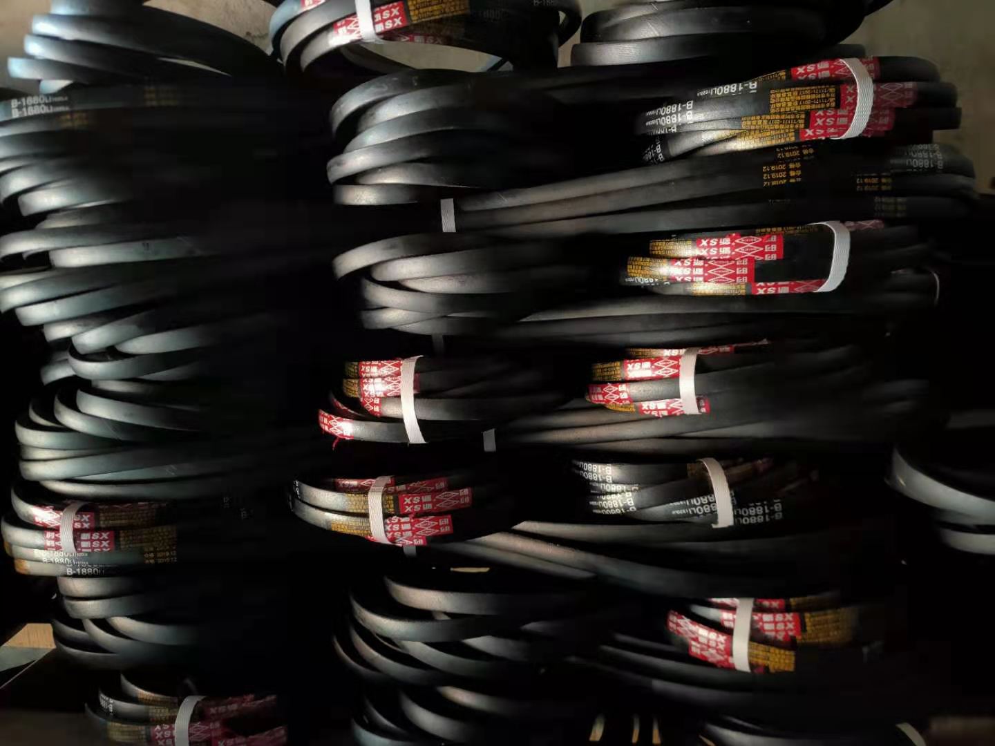 河南時(shí)新三角帶廠家 時(shí)新三角帶價(jià)格 時(shí)新三角帶供應(yīng)