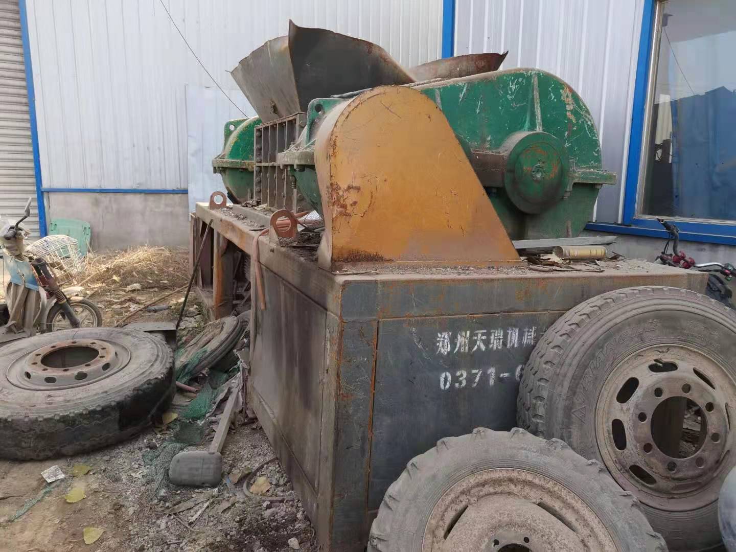 出售二手1000型廢鋼撕碎機(jī)配55kw電機(jī)7萬現(xiàn)貨