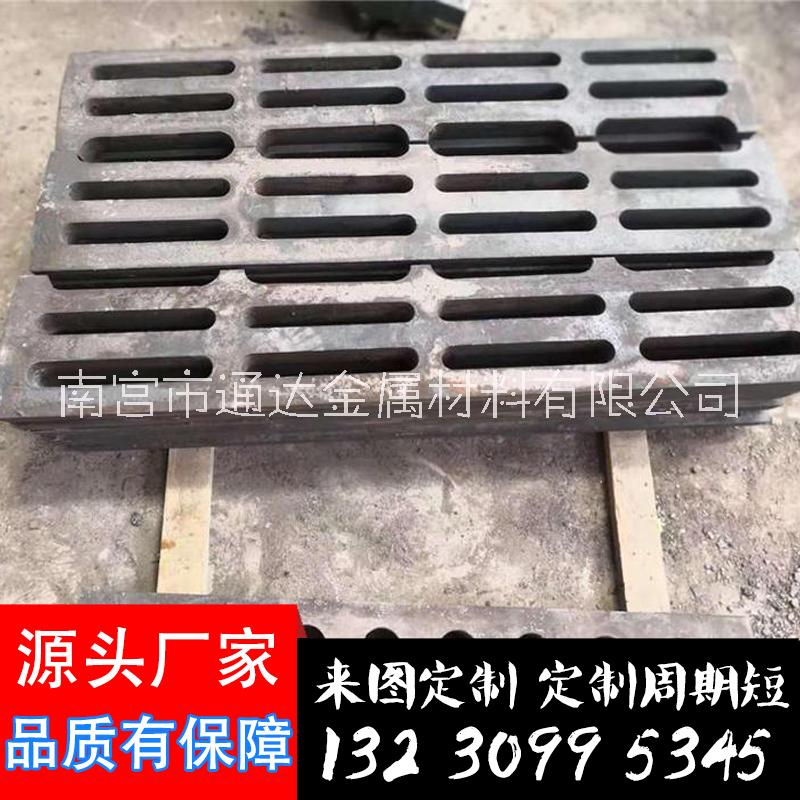 通達(dá) 礦山設(shè)備合金錘頭 煤矸石破碎機(jī)高耐磨錘頭 破碎機(jī)高鉻錘頭