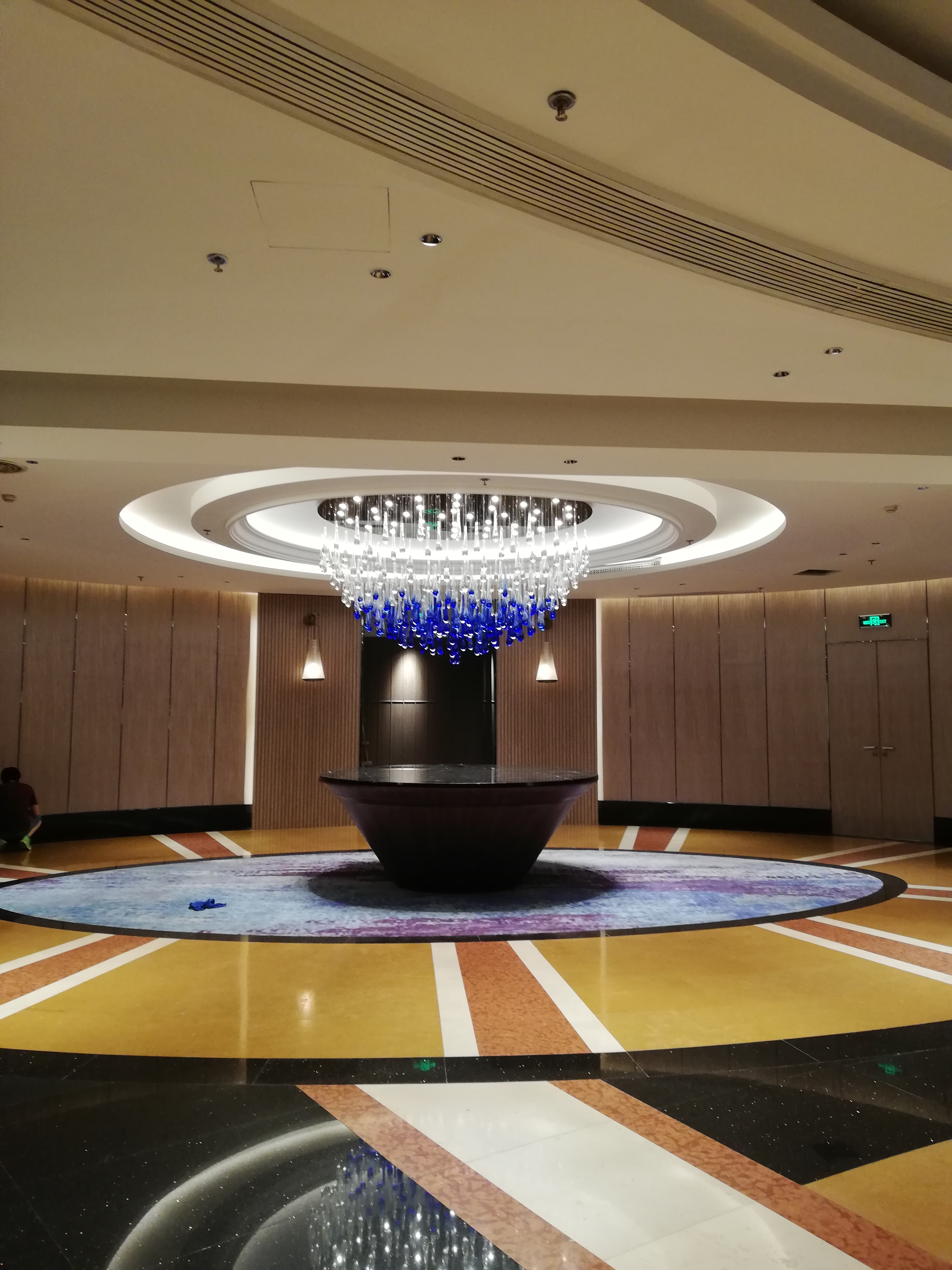 河北高端會所吊燈設(shè)計生產(chǎn)廠家供應(yīng)價格表