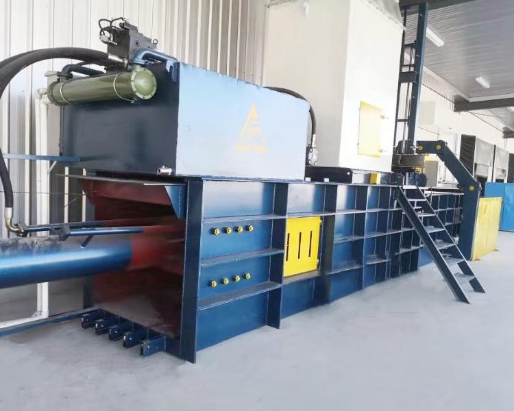 工業(yè)垃圾打包機(jī)