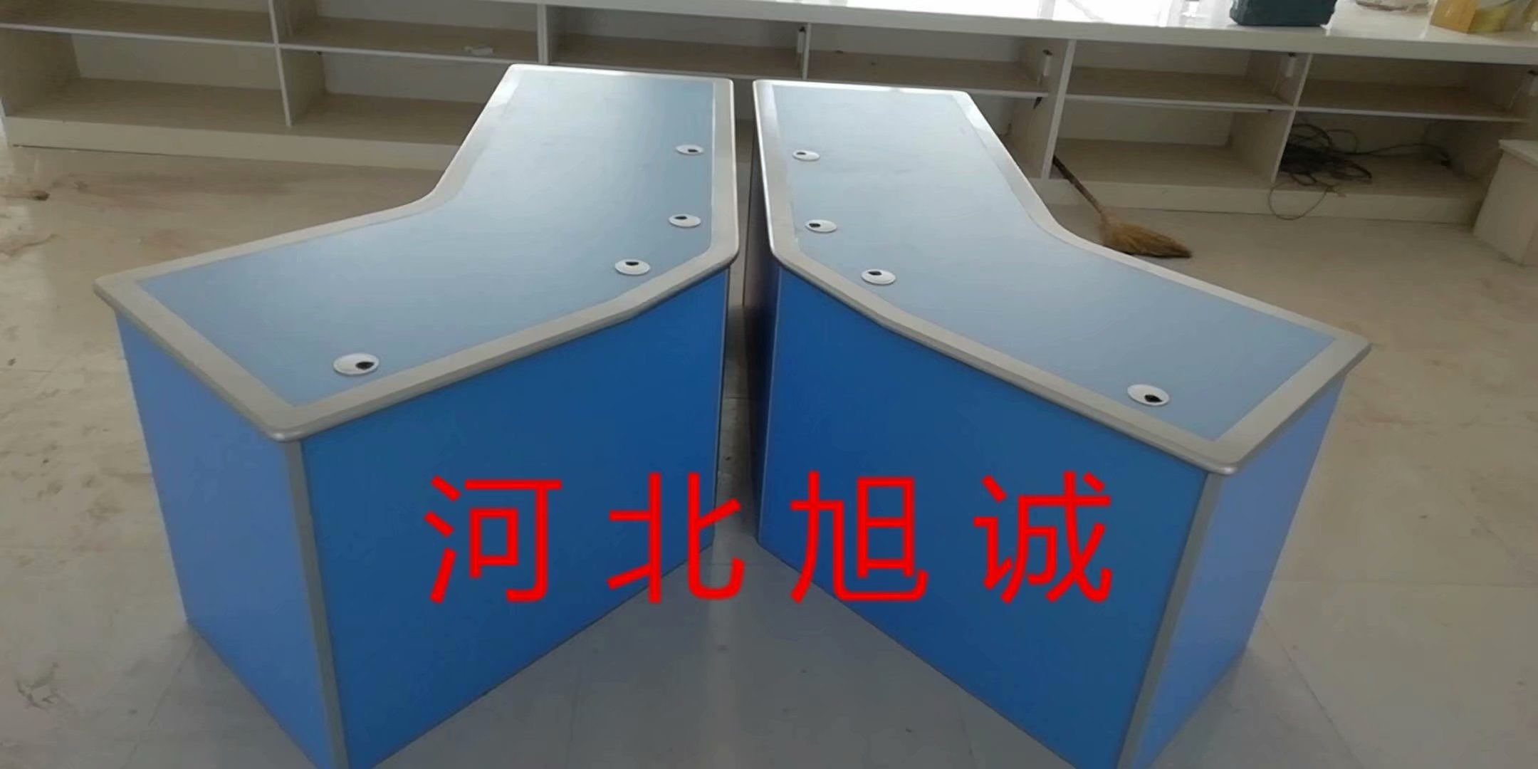 廠家定制供應(yīng)鐵嶺控制臺(tái)操作臺(tái)調(diào)度臺(tái)異型控制臺(tái)