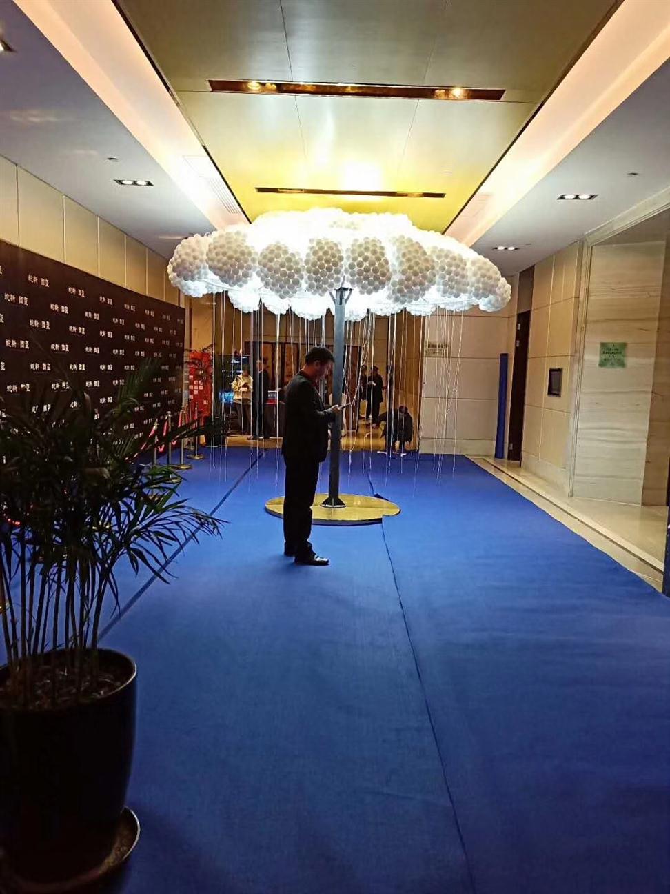 簽到云燈樹/網(wǎng)紅簽到云燈樹/創(chuàng)意簽到暖場設(shè)備/上海廠家租售