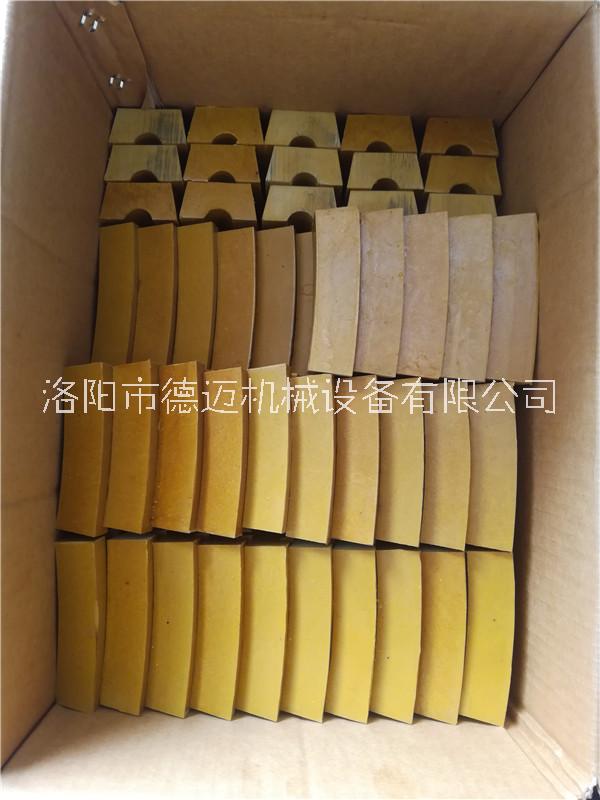 迂回輪組件;導(dǎo)靜電塊 驅(qū)動(dòng)輪輪襯 礦用猴車高分子驅(qū)動(dòng)輪襯墊 礦用猴車驅(qū)動(dòng)輪襯墊