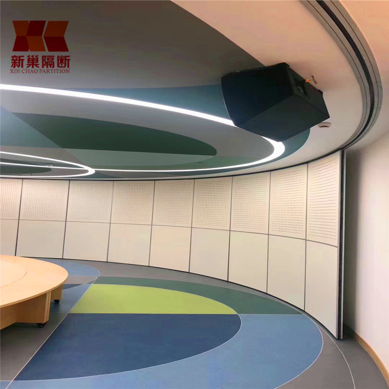 河南 鄭州電動活動隔斷供應(yīng)商廠家