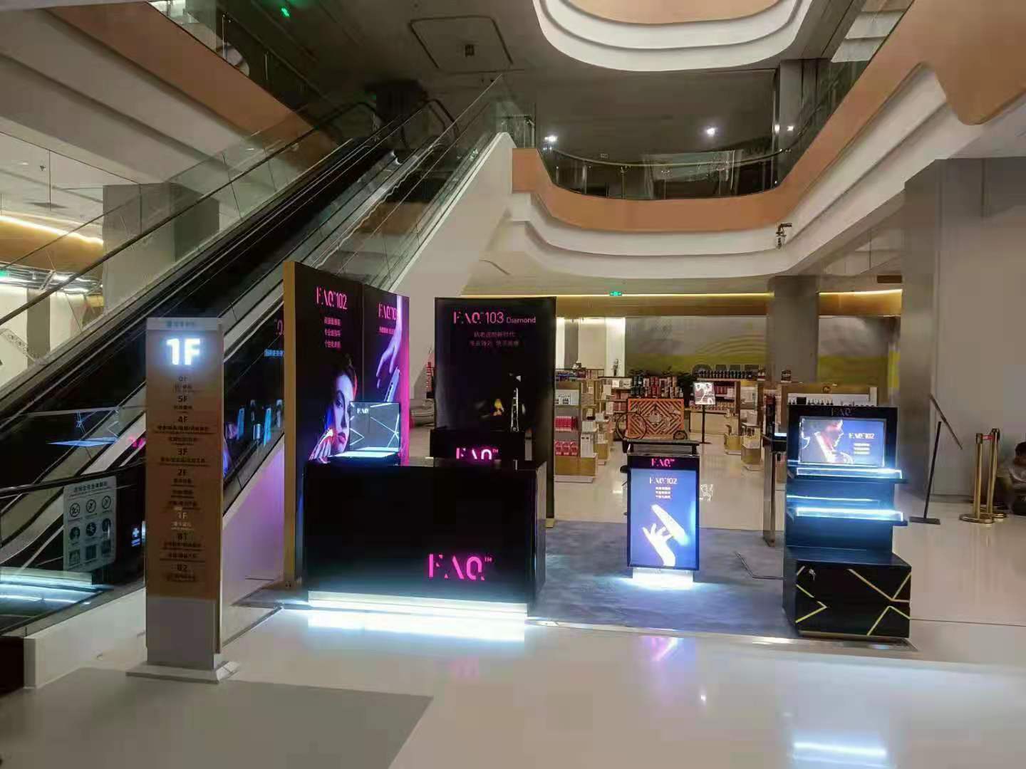 海南化妝品柜定做化妝品展柜廠