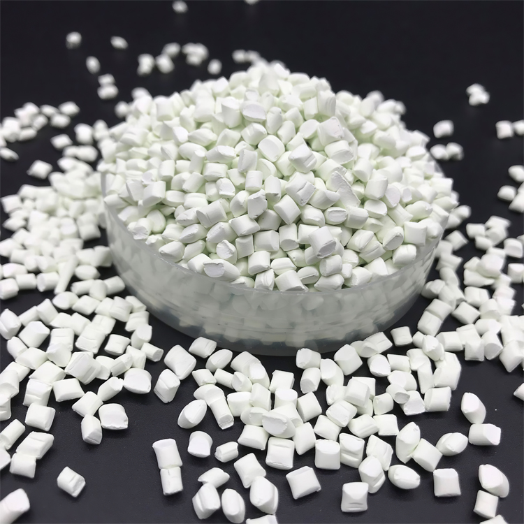 廠家現(xiàn)貨供應(yīng)PE吹膜高光白色色母顆粒高溫吹瓶注塑拉絲 白色母粒