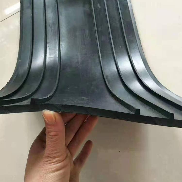 鋼邊橡膠止水帶多少錢 鋼邊橡膠止水帶批發(fā)廠家