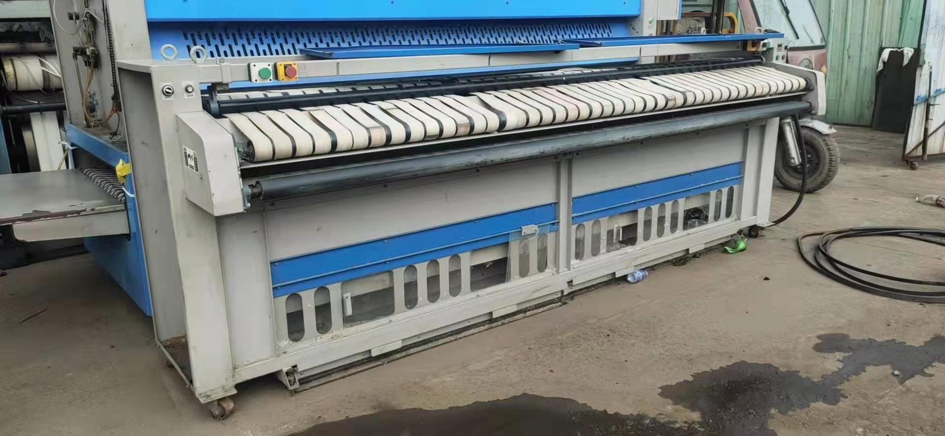 出售四滾三米三海獅燙平機(jī)