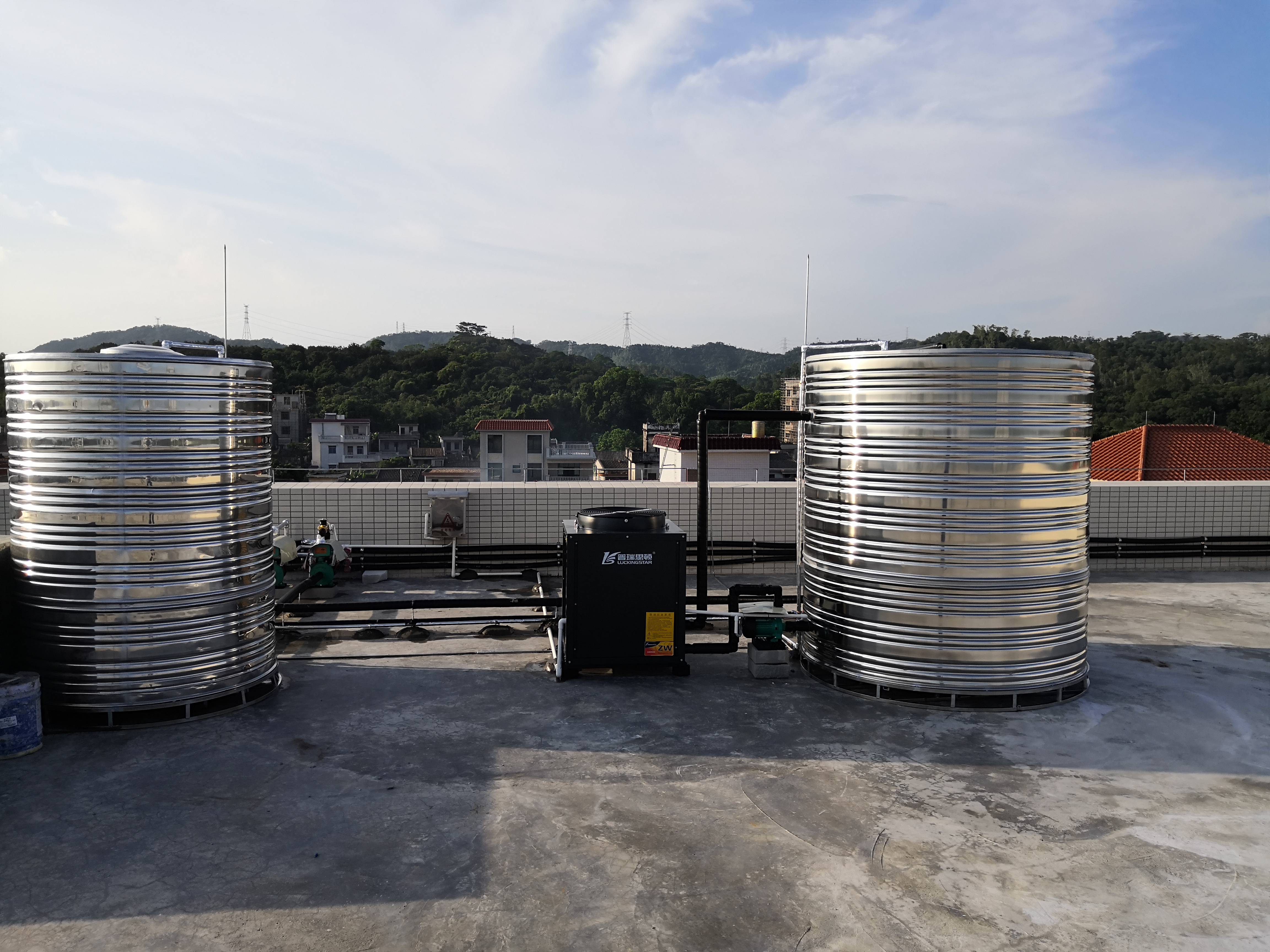 東莞 承接各種學校太陽能熱水系統(tǒng)工程公司，哪家報價便宜？