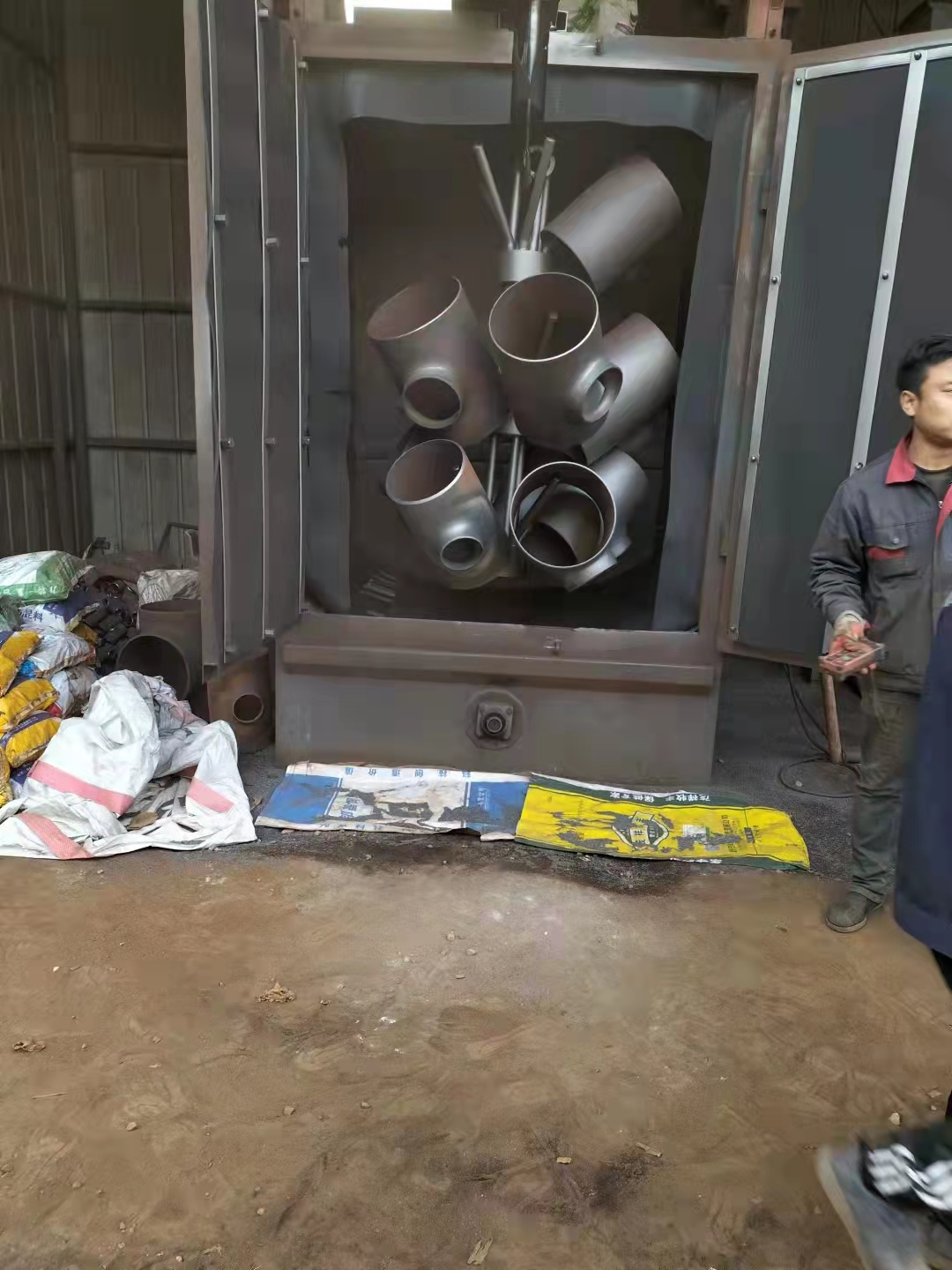 低碳鋼三通哪里好  低碳鋼多少錢