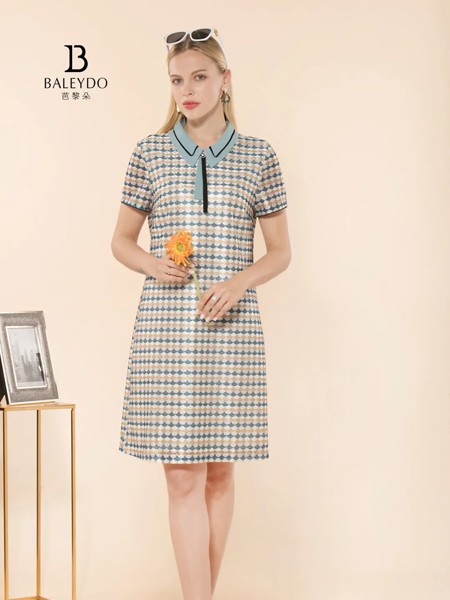 法國(guó)品牌女裝芭黎朵2021折扣女裝尾貨批發(fā)供應(yīng)商