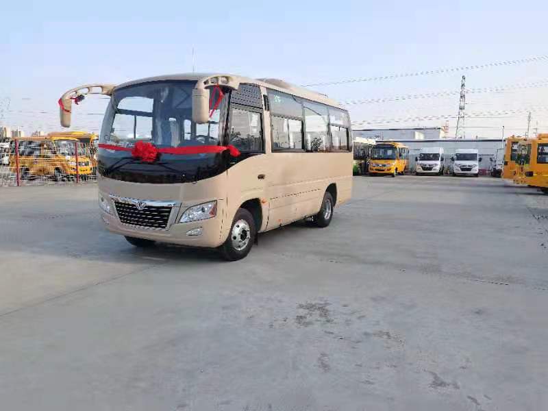 通勤班車、19座班車、東風(fēng)班車、企業(yè)班車、員工班車、中型班車