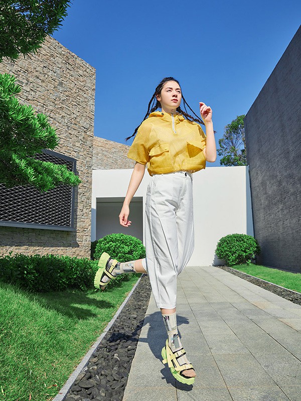 時(shí)尚知 名品牌撒尼21春夏國(guó)內(nèi)品牌折扣女裝尾貨貨源批發(fā)