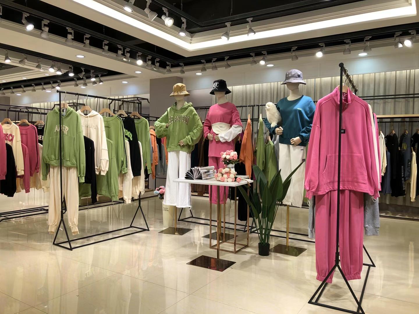 T-IDE BRAND潮牌衛(wèi)衣2021秋專柜女裝折扣店直播價格一手貨源批發(fā)