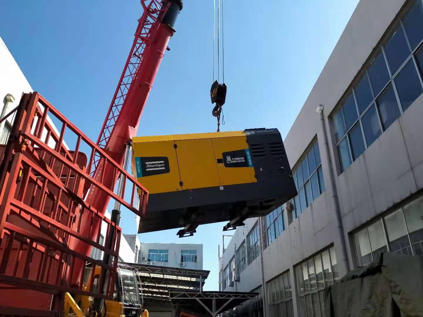 節(jié)能省油 保養(yǎng)方便 阿特拉斯新品 柴驅(qū)移動式空壓機(jī)XRVS1100