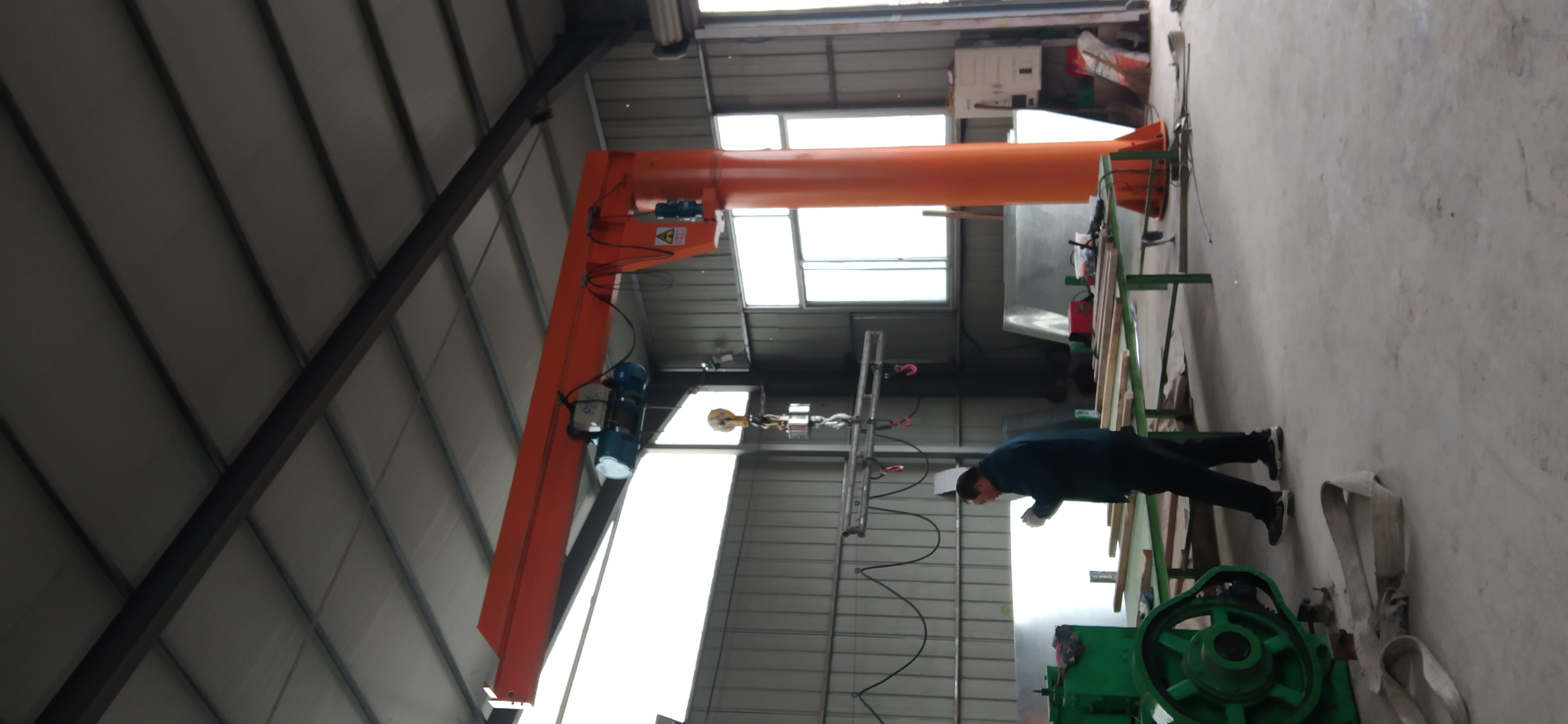 懸臂吊多少錢  懸臂吊哪里便宜