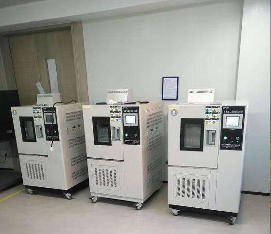高低溫交變濕熱試驗(yàn)箱高低溫濕熱試驗(yàn)箱恒溫恒濕試驗(yàn)箱 可程式交變濕熱試驗(yàn)箱