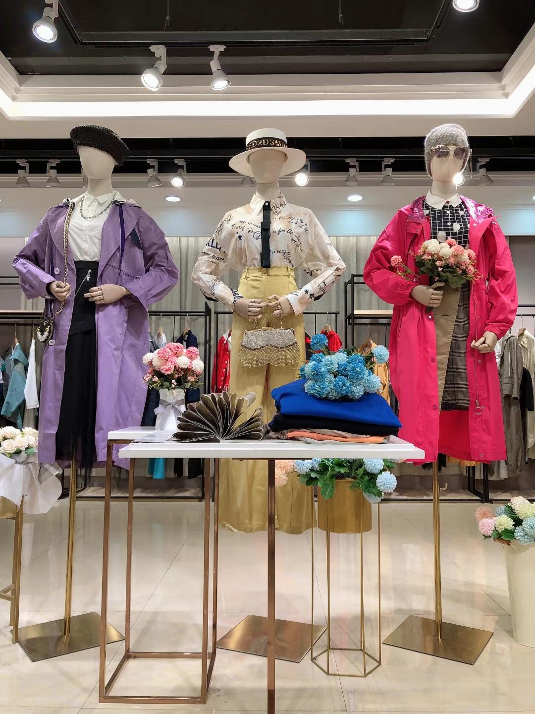 深圳品牌撿家子2022春深圳原創(chuàng)設(shè)師計(jì)品牌女裝尾貨批發(fā) 直播貨源平臺(tái)批發(fā)