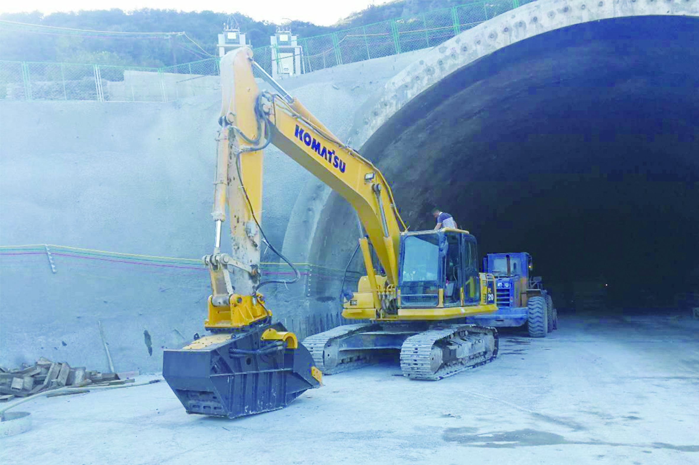 水泥塊破碎 混凝土粉碎斗 挖掘機(jī)液壓式破碎鏟斗