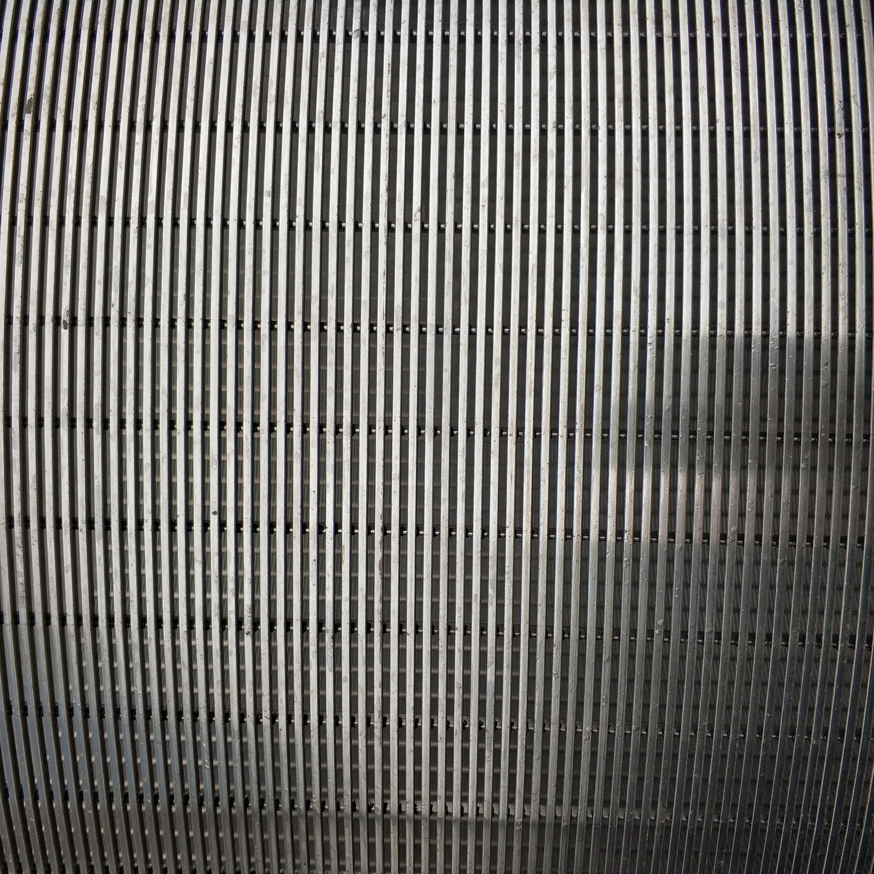 不銹鋼楔形網  山西不銹鋼楔形網定做【安平縣銘闊絲網制造有限公司】