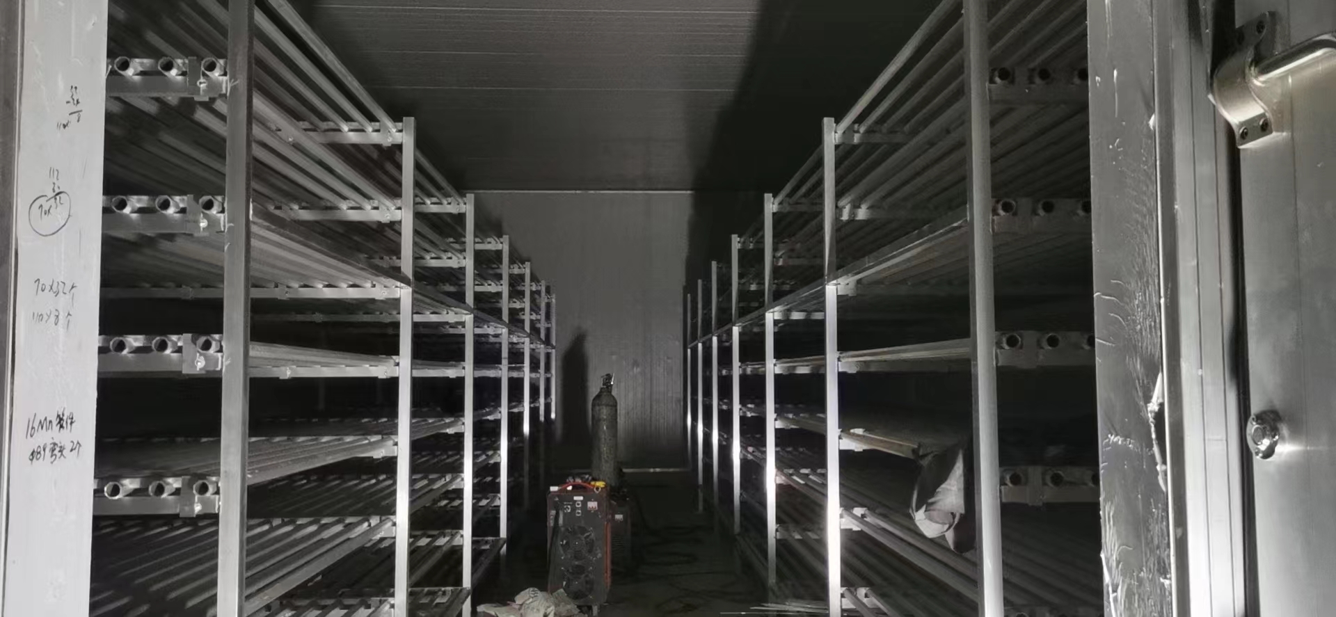 鋁排庫批發(fā)價(jià)格_生產(chǎn)基地_哪里便宜_多少錢【廣西桂林市金固制冷設(shè)備有限公司】