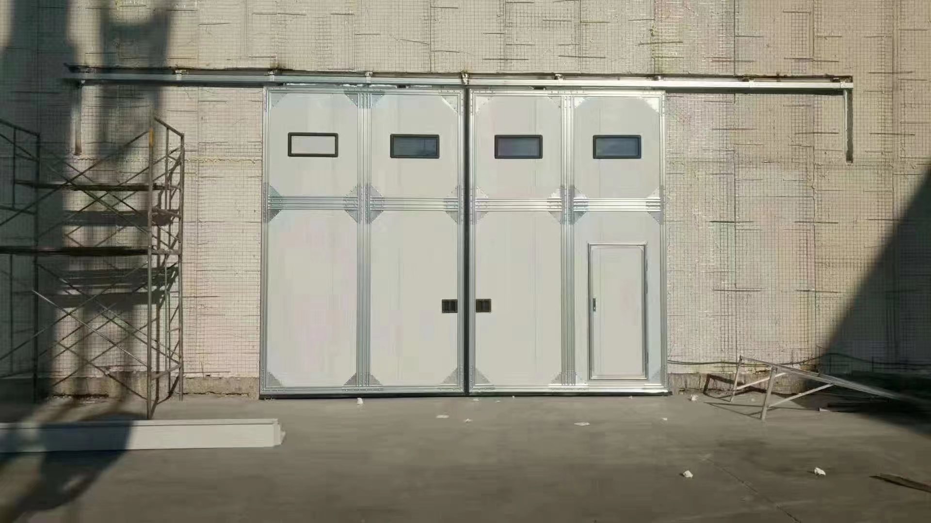 工業(yè)門價(jià)格表  工業(yè)門哪里好 工業(yè)門的價(jià)格表