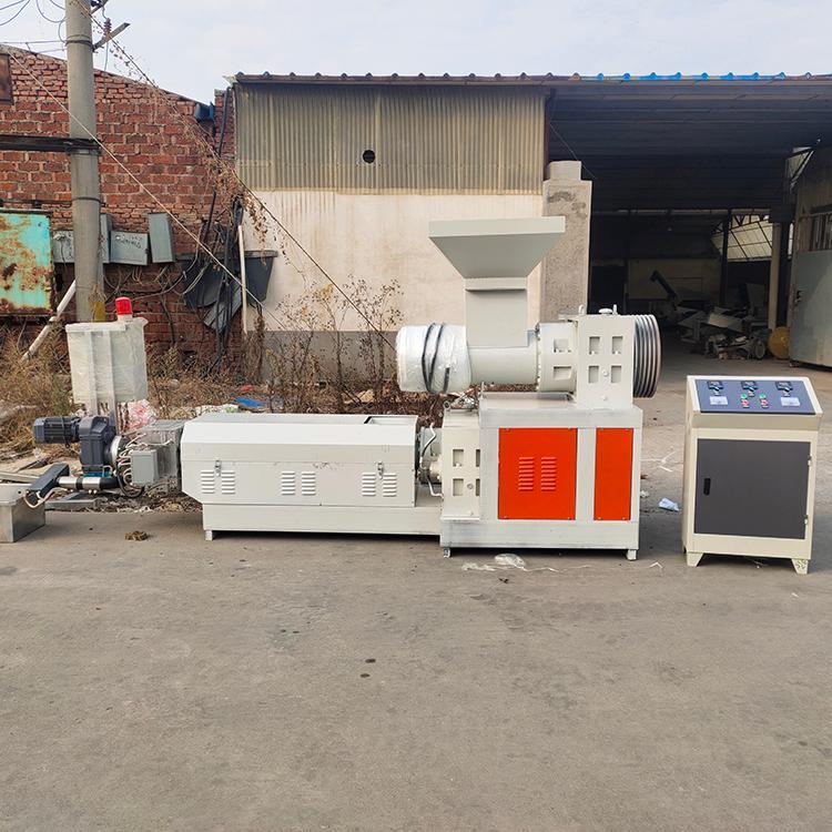 325小機(jī)料泡沫造粒機(jī) 時(shí)產(chǎn)500公斤以上