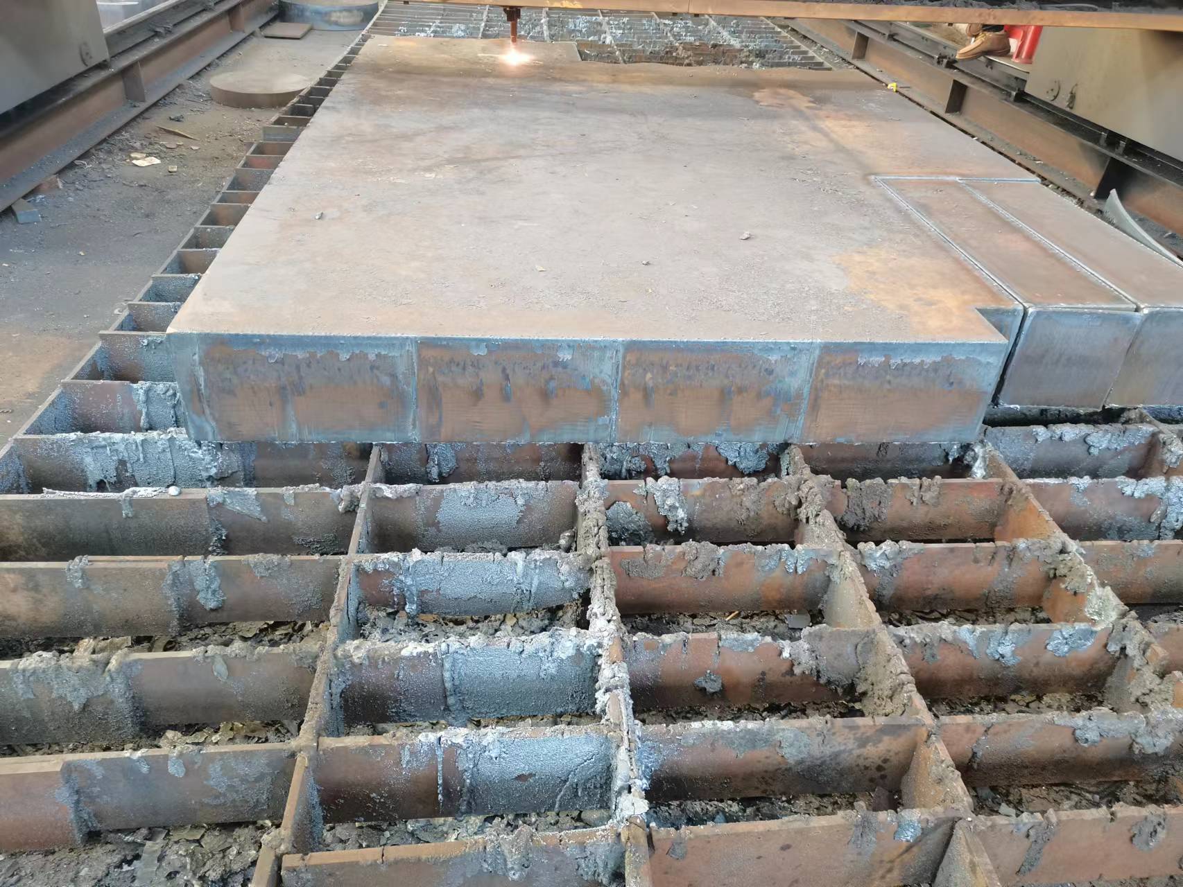 特厚板切割報(bào)價(jià)  特厚板切割哪里有